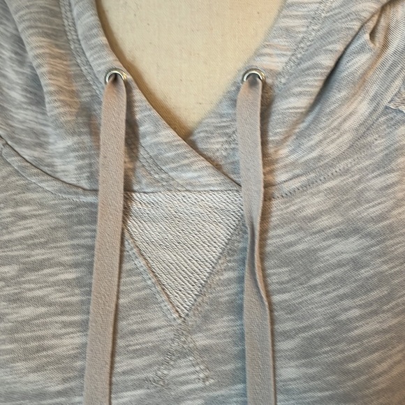 Calvin Klein Hooded Sweatshirt SZ L Gray & White Long Sleeve - Picture 3 of 13